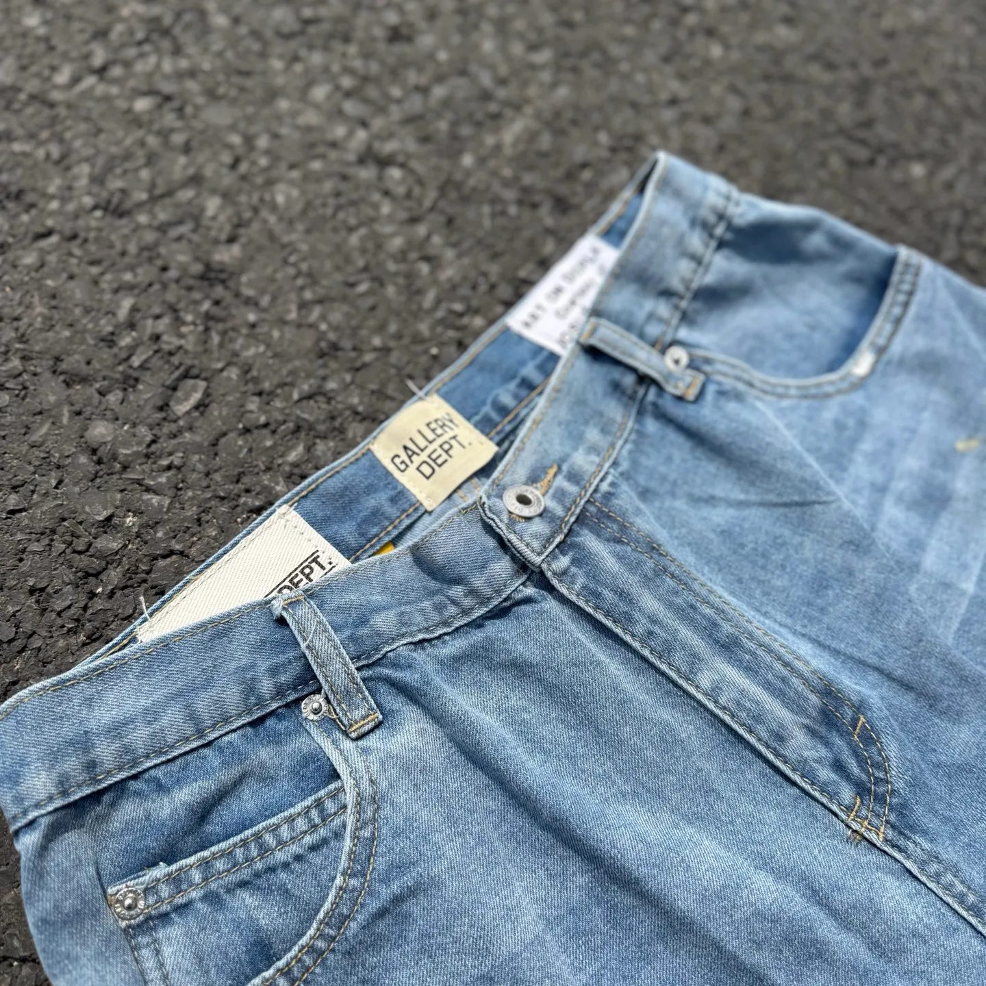 #8157 P200💰 GALLERY DEPT. Retro jeans men's and women's high street ink-splashed denim shorts. Time-consuming waste, hand-made inkjet is an indispensable highlight.   Customized buttons, the buckle surface has been oxidized and distressed, customized ykk zippers, the minimum order is extremely high, the details of the accessories are all in place, and the hangtag and packaging are as always.  Color: blue Size: S-XXL (corresponding to 28-36)